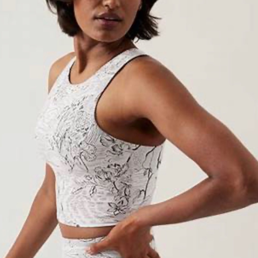 S Athleta conscious crop D-DD